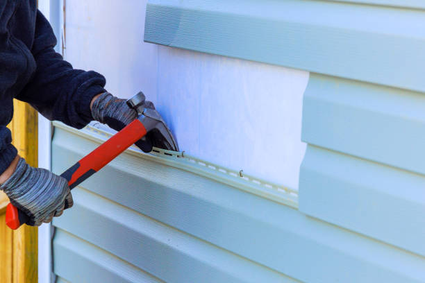 Reliable Emergency Siding Repair contractor in Port Jefferson, NY by Squared Siding
